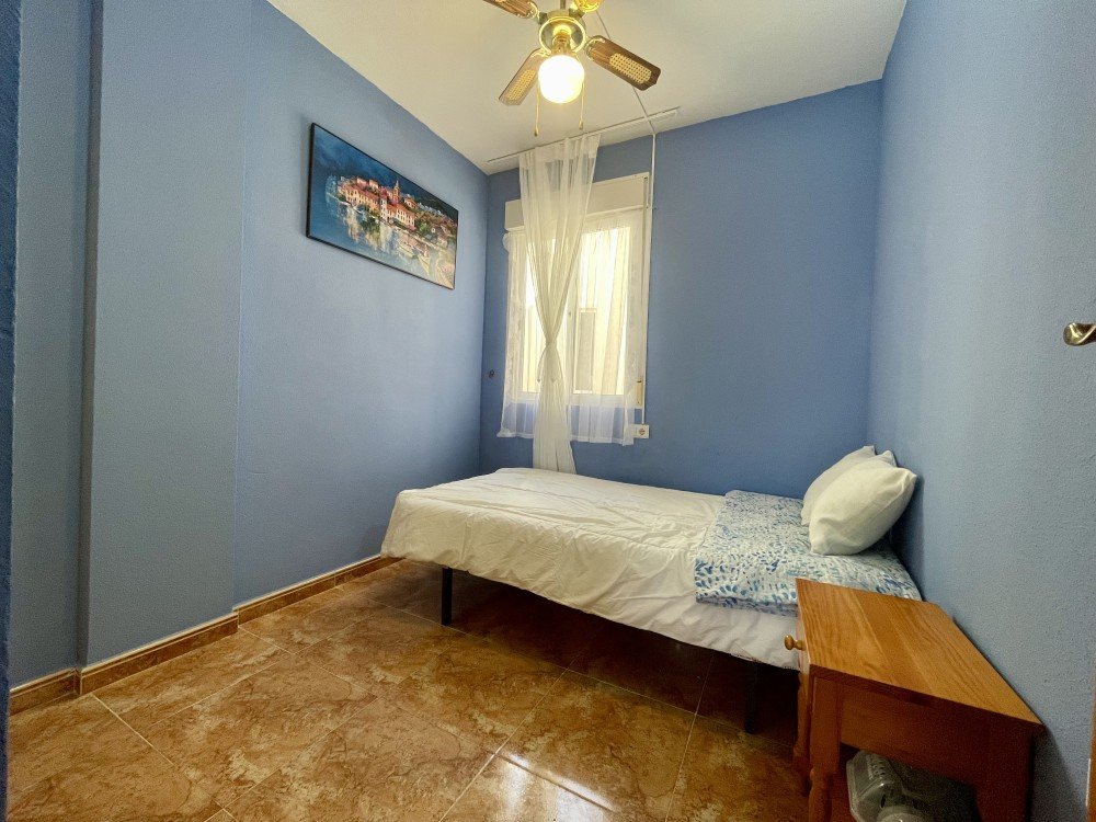 PRECIOSO ÁTICO CON PISCINA COMUNITARIA EN TORREVIEJA