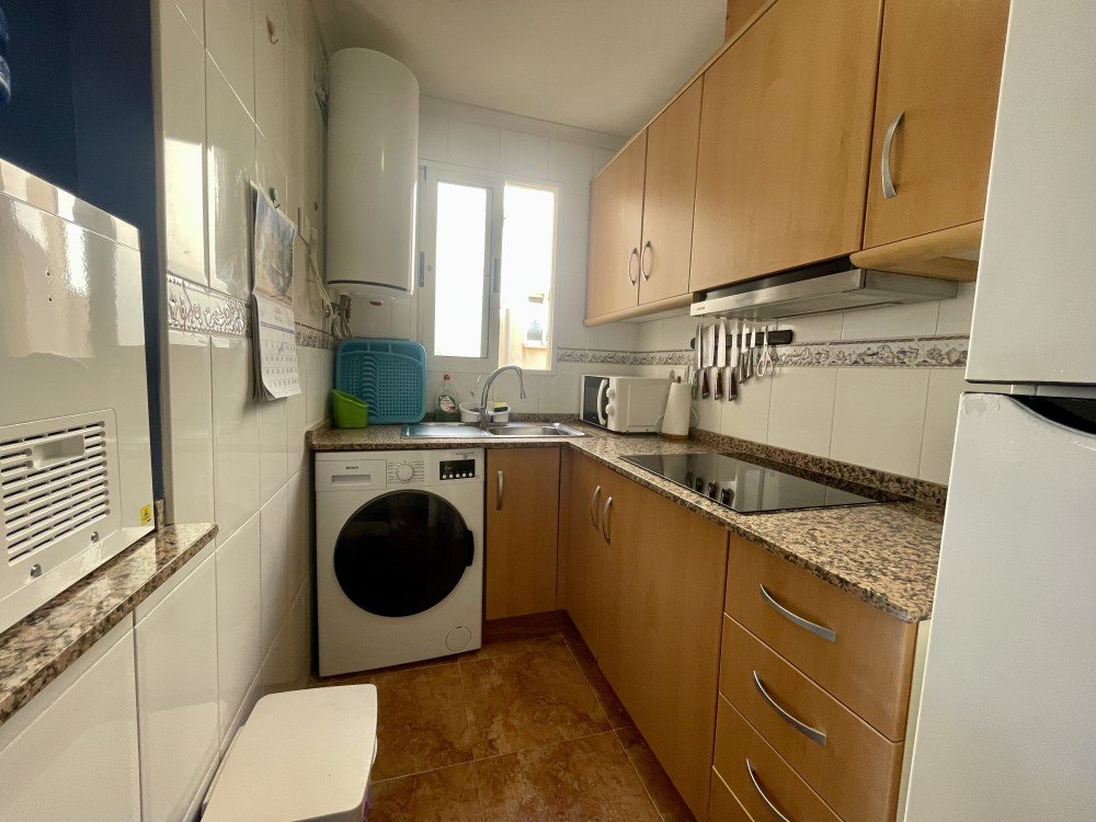 PRECIOSO ÁTICO CON PISCINA COMUNITARIA EN TORREVIEJA