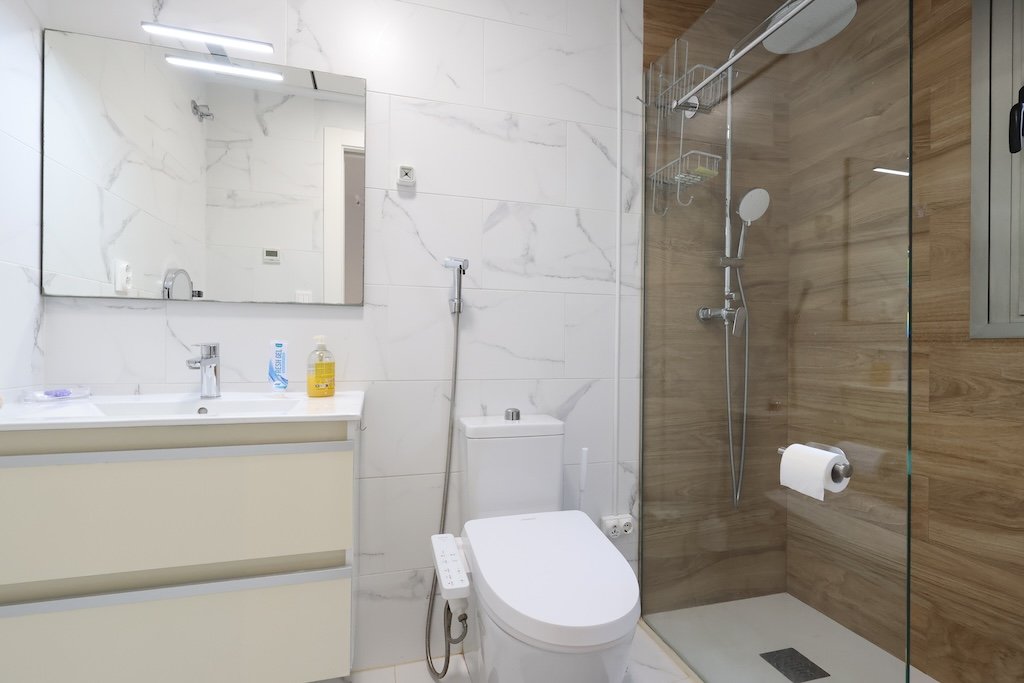 VILLA INDEPENDIENTE CON PISCINA PRIVADA EN ORIHUELA COSTA