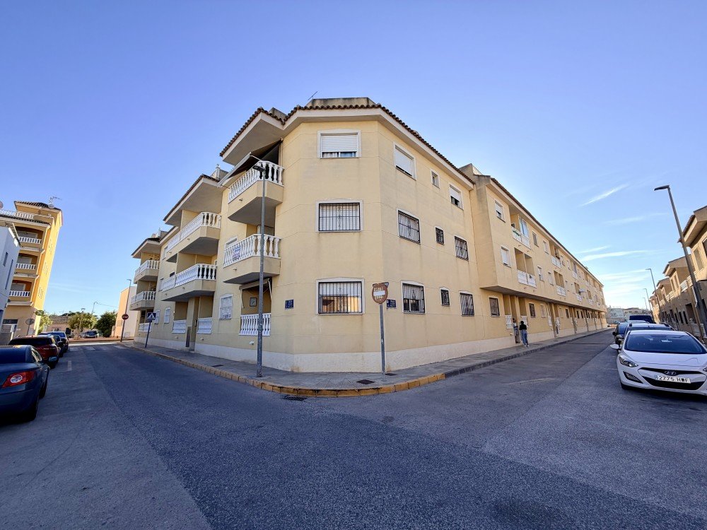 APARTMENT WITH COMMUNAL POOL IN FORMENTERA DEL SEGURA