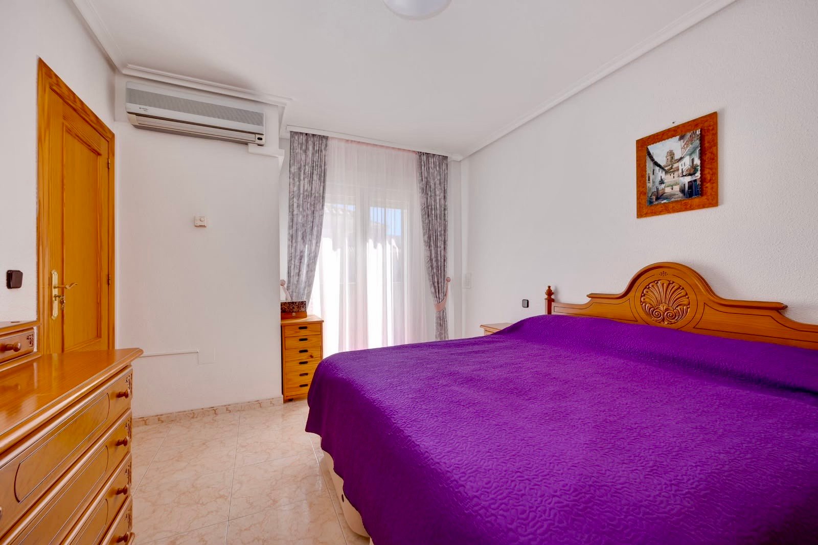 DETACHED VILLA IN PLAYA FLAMENCA, NEAR LA ZENIA BOULEVARD